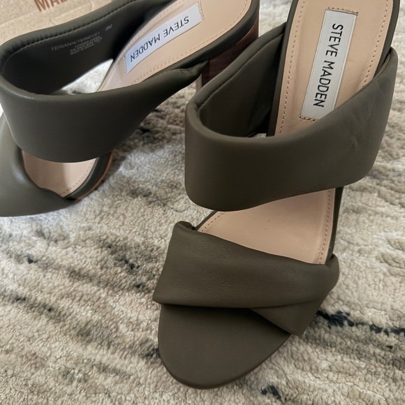 Steve Madden Teriann Womens olive green Leather Square open toe 4" heel sandal 9 - Picture 5 of 9